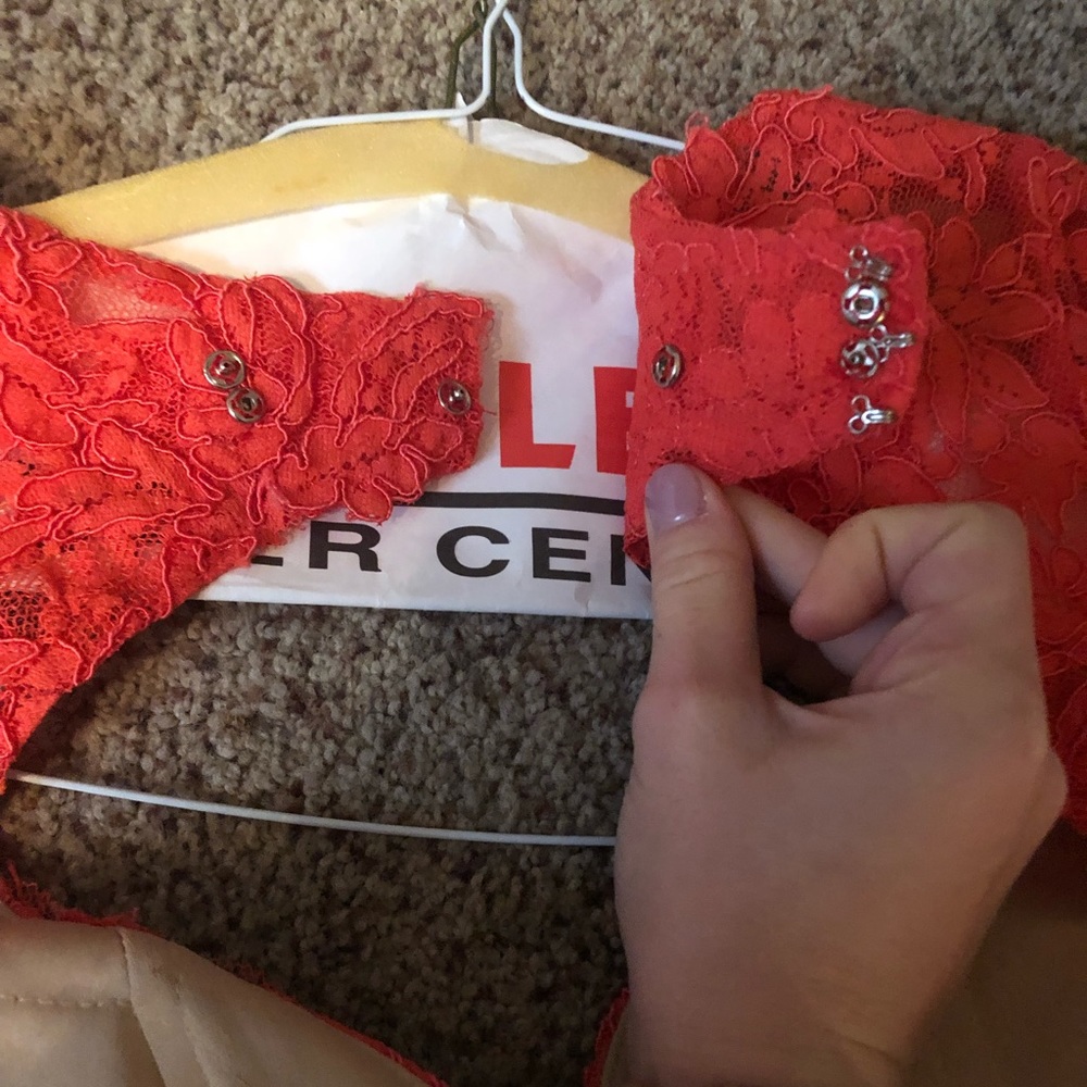 PROM DRESS - Picture 6 of 8